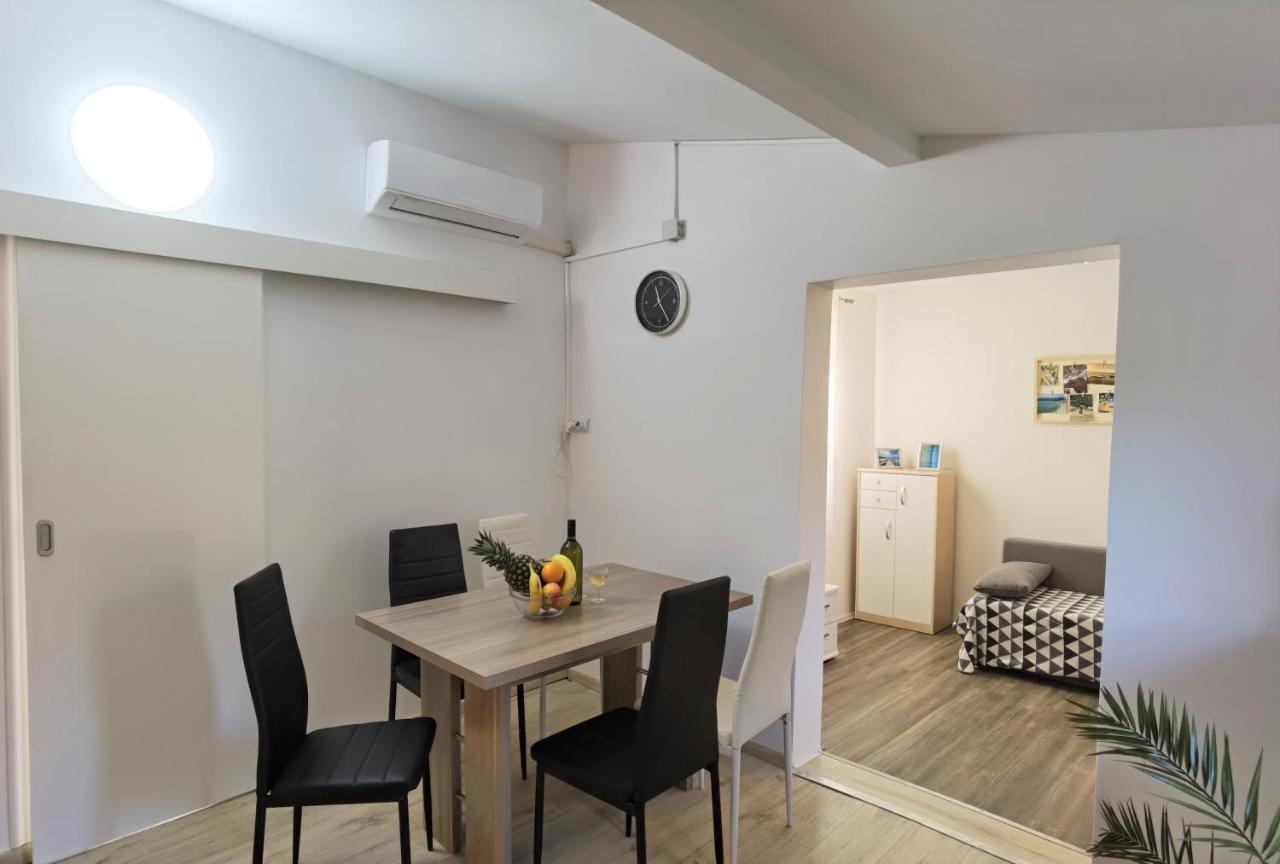 Apartment Rosemary Medulin Exterior photo